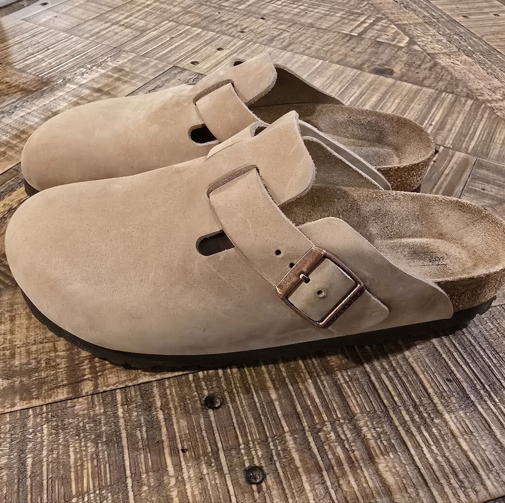 Women's Leather Birkenstock Clogs
